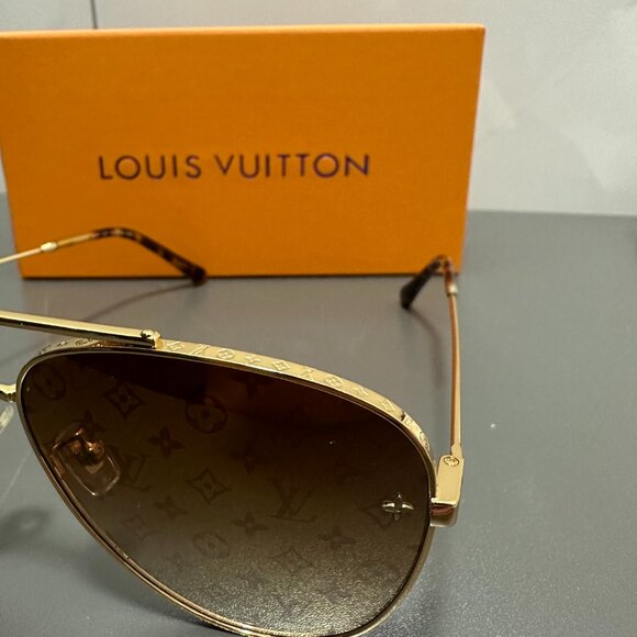 Louis Vuitton Women’s sunglasses main image 7